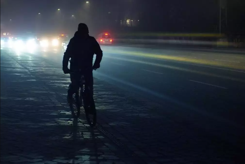 Cyclistes, brillez éclairage vélo Vélo-Cité